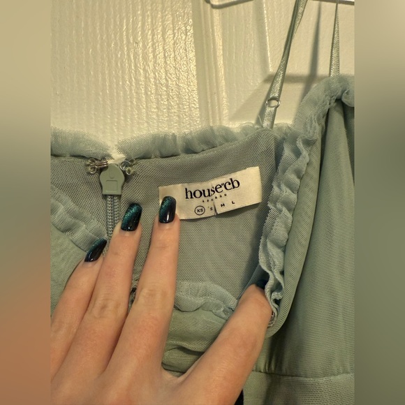 HOUSE OF CB "Gabriella" Pistachio Ruffled Front Gown NWOT - Picture 7 of 7